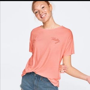 VSPINK TEE